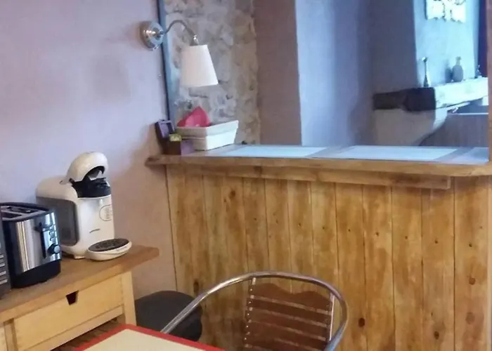 Charming Old Style Апартаменты